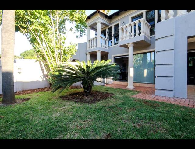 4 BEDROOM HOUSE FOR SALE IN ZWARTKOP